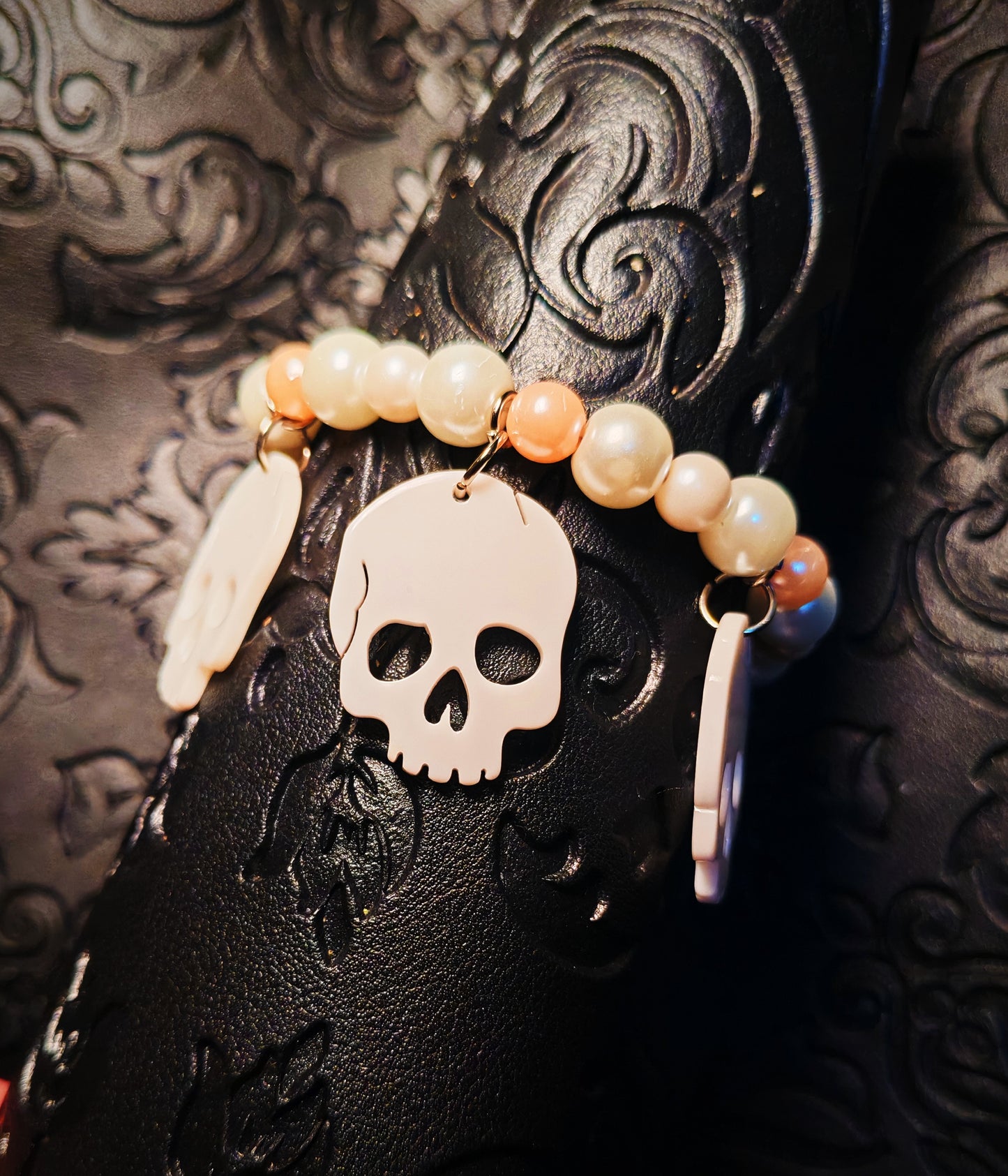 Bracelet "White Skull"