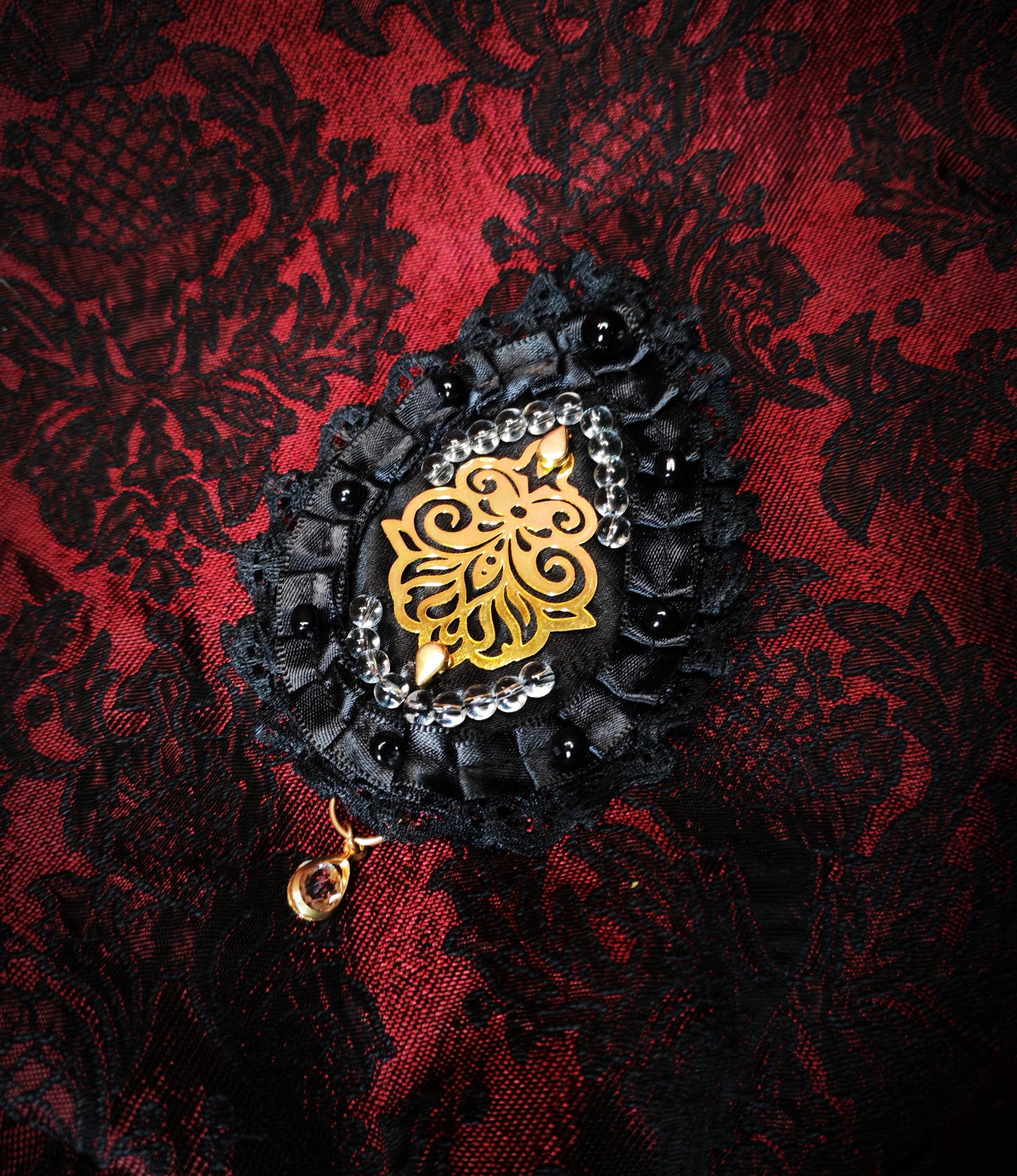 Broche "Larme de minuit"