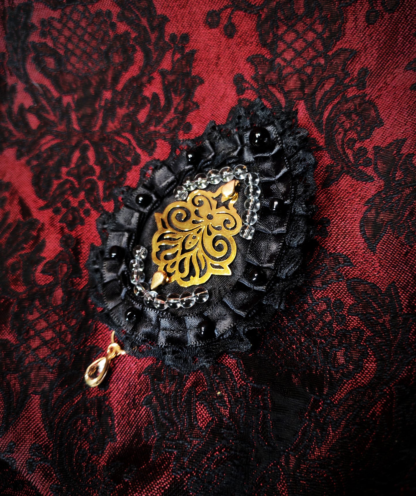 Broche "Larme de minuit"