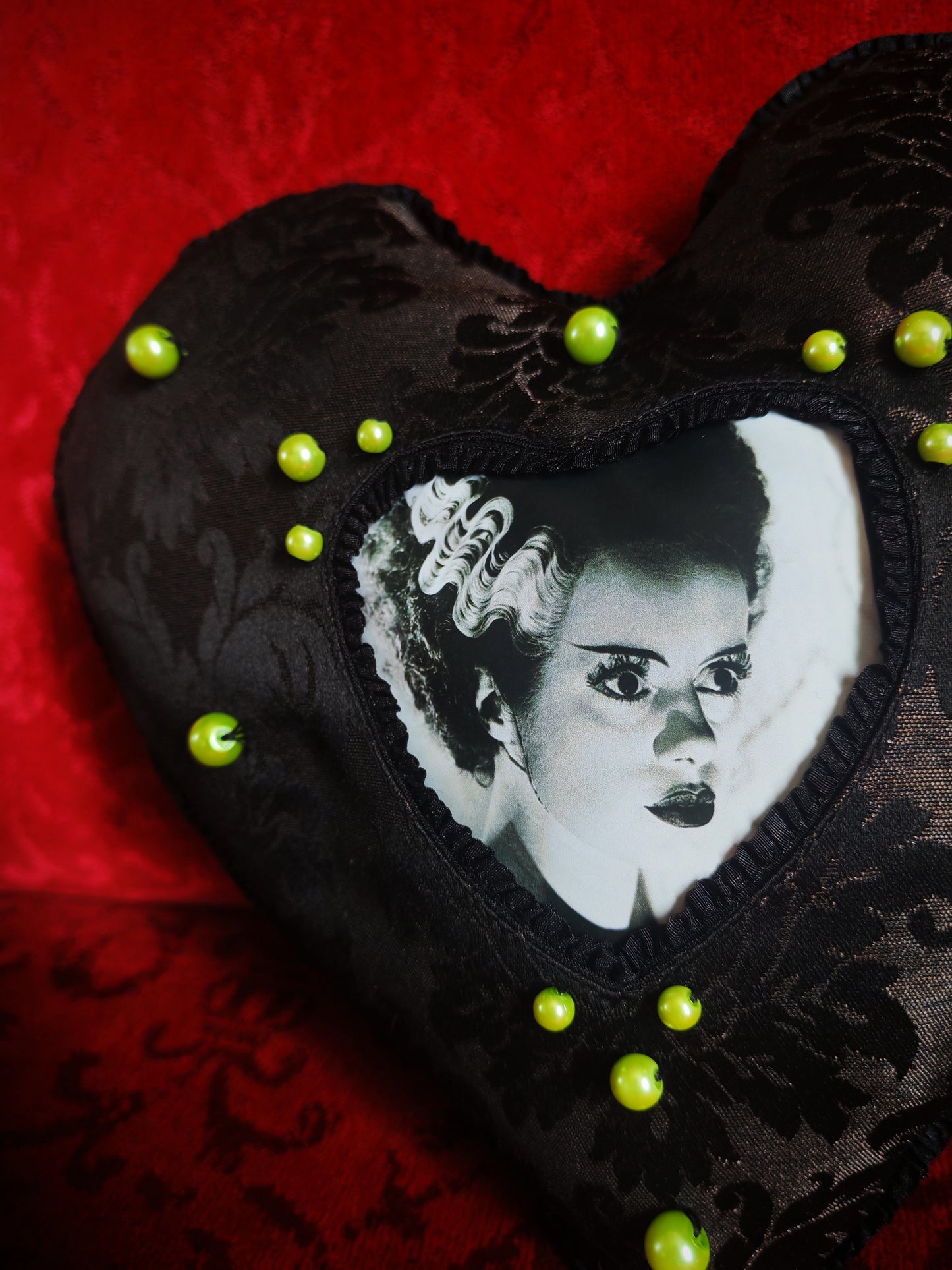 Coussin coeur "Bride Of Frankenstein"