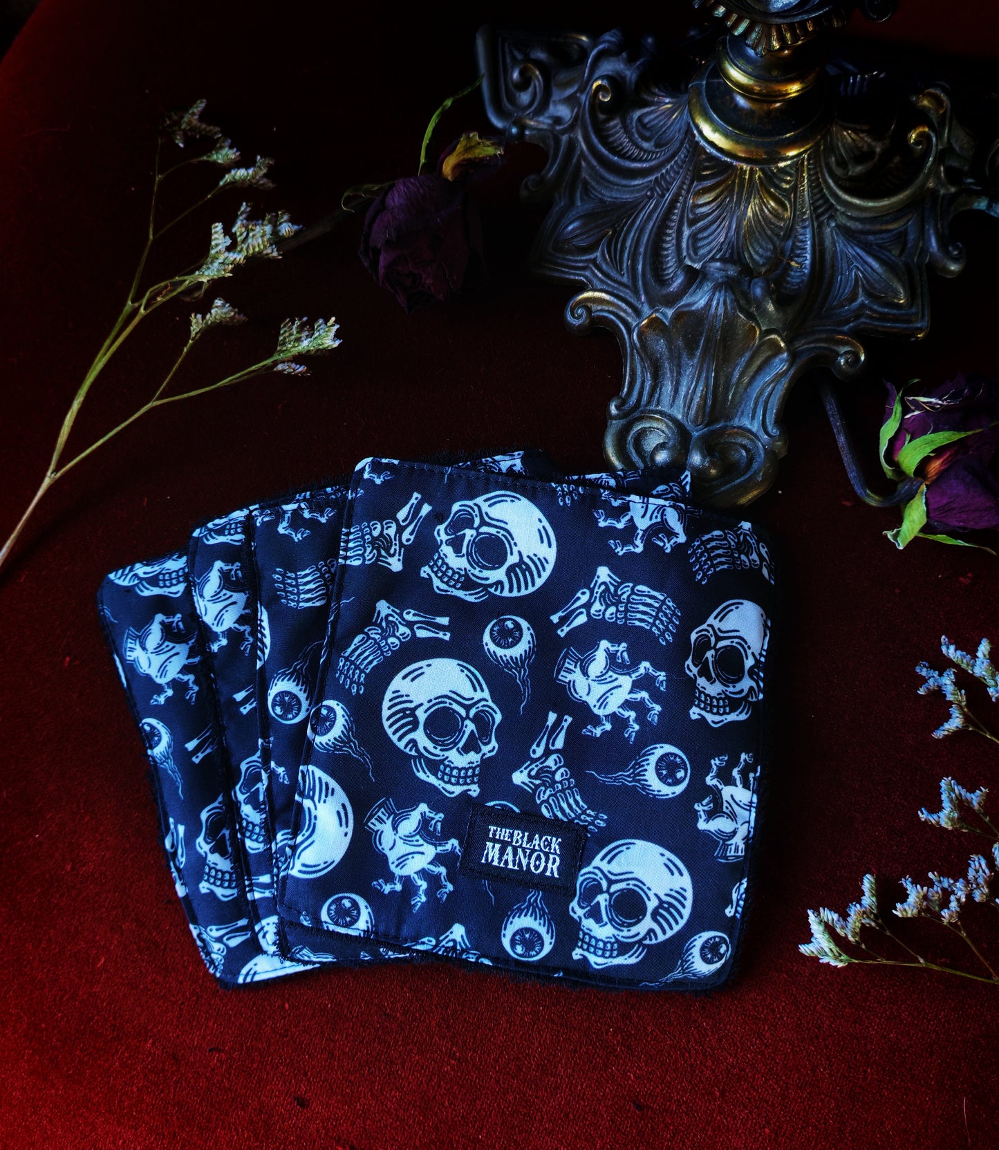 (4 pcs) Lingettes démaquillantes "Haunted Crypt"