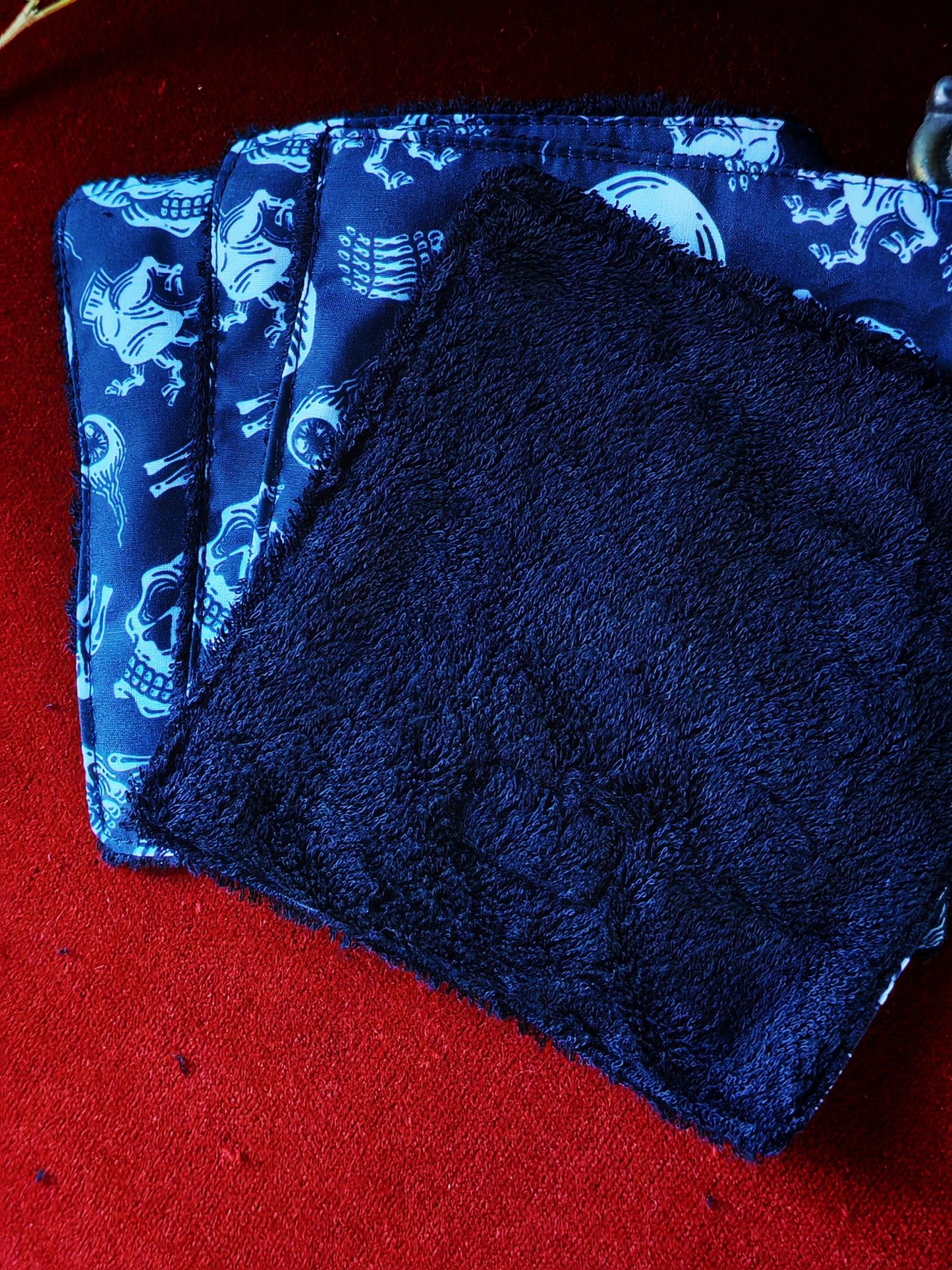 (4 pcs) Lingettes démaquillantes "Haunted Crypt"