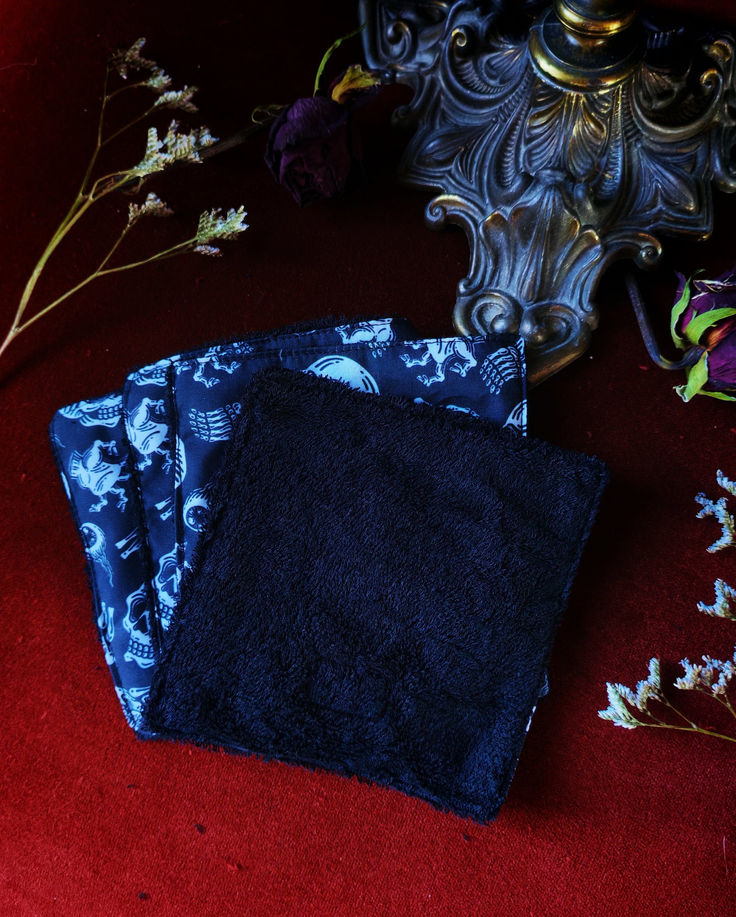 (4 pcs) Lingettes démaquillantes "Haunted Crypt"