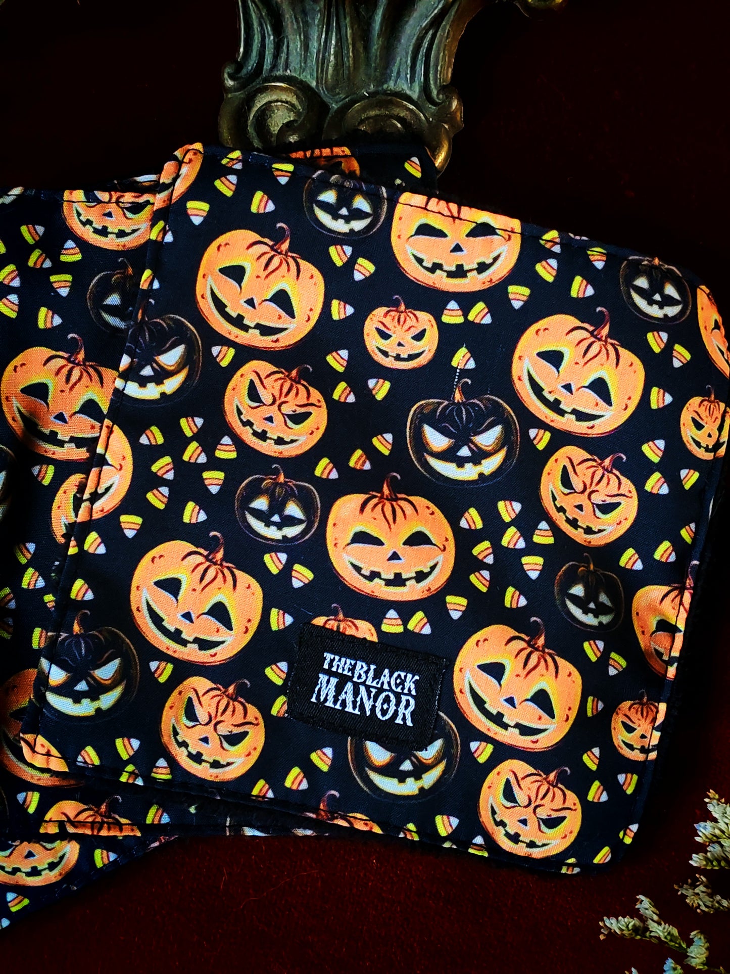 (4 pcs) Lingettes démaquillantes "Haunted Crypt"