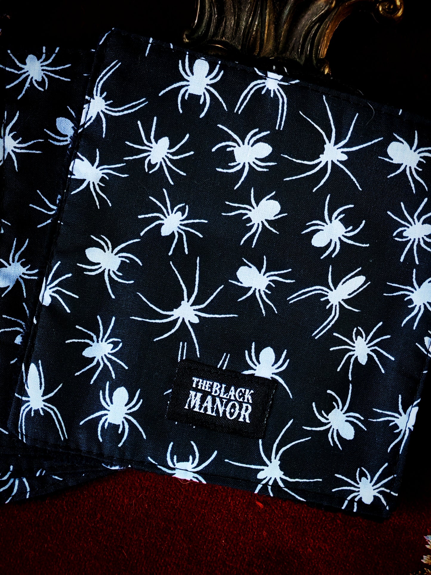 (4 pcs) Lingettes démaquillantes "Haunted Crypt"