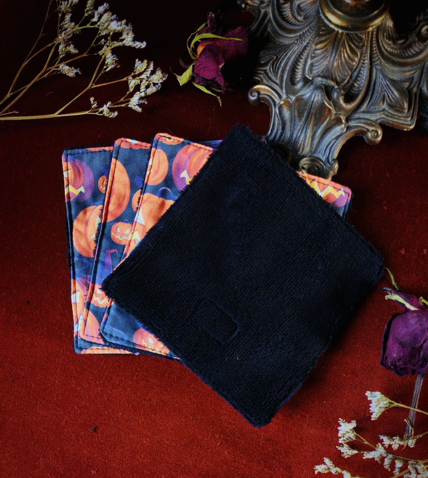 (4 pcs) Lingettes démaquillantes "Haunted Crypt"
