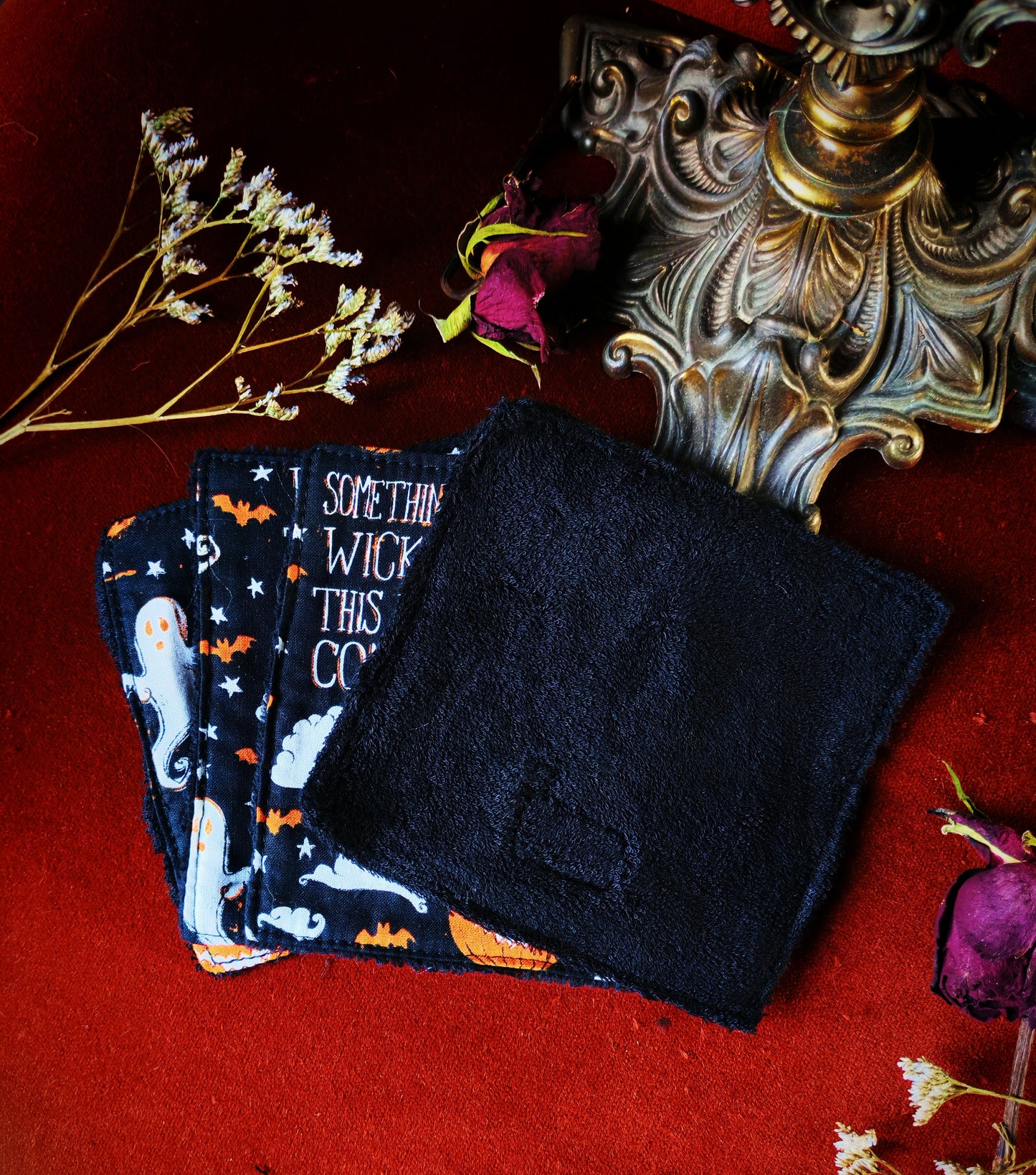 (4 pcs) Lingettes démaquillantes "Haunted Crypt"