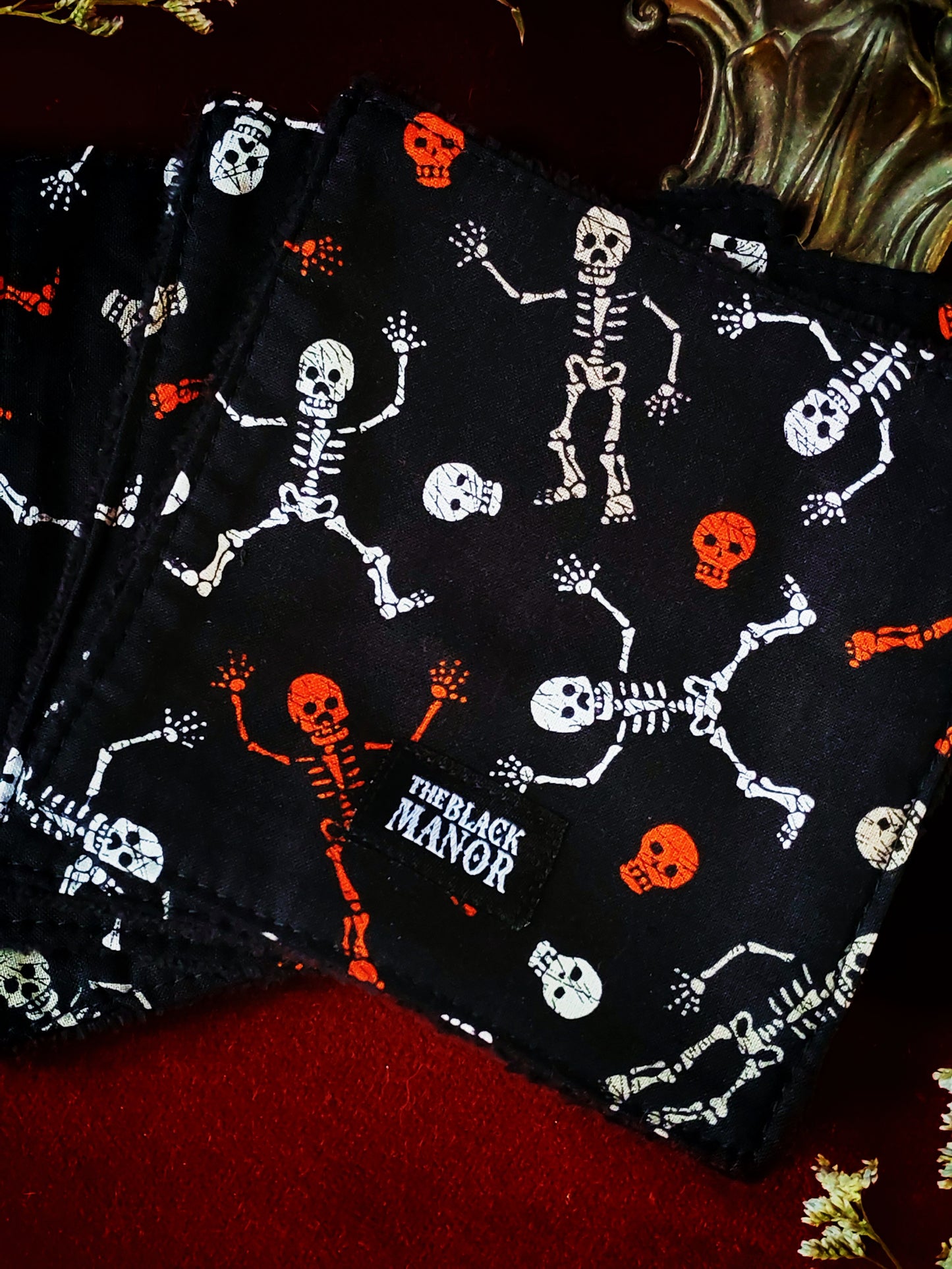 (4 pcs) Lingettes démaquillantes "Haunted Crypt"