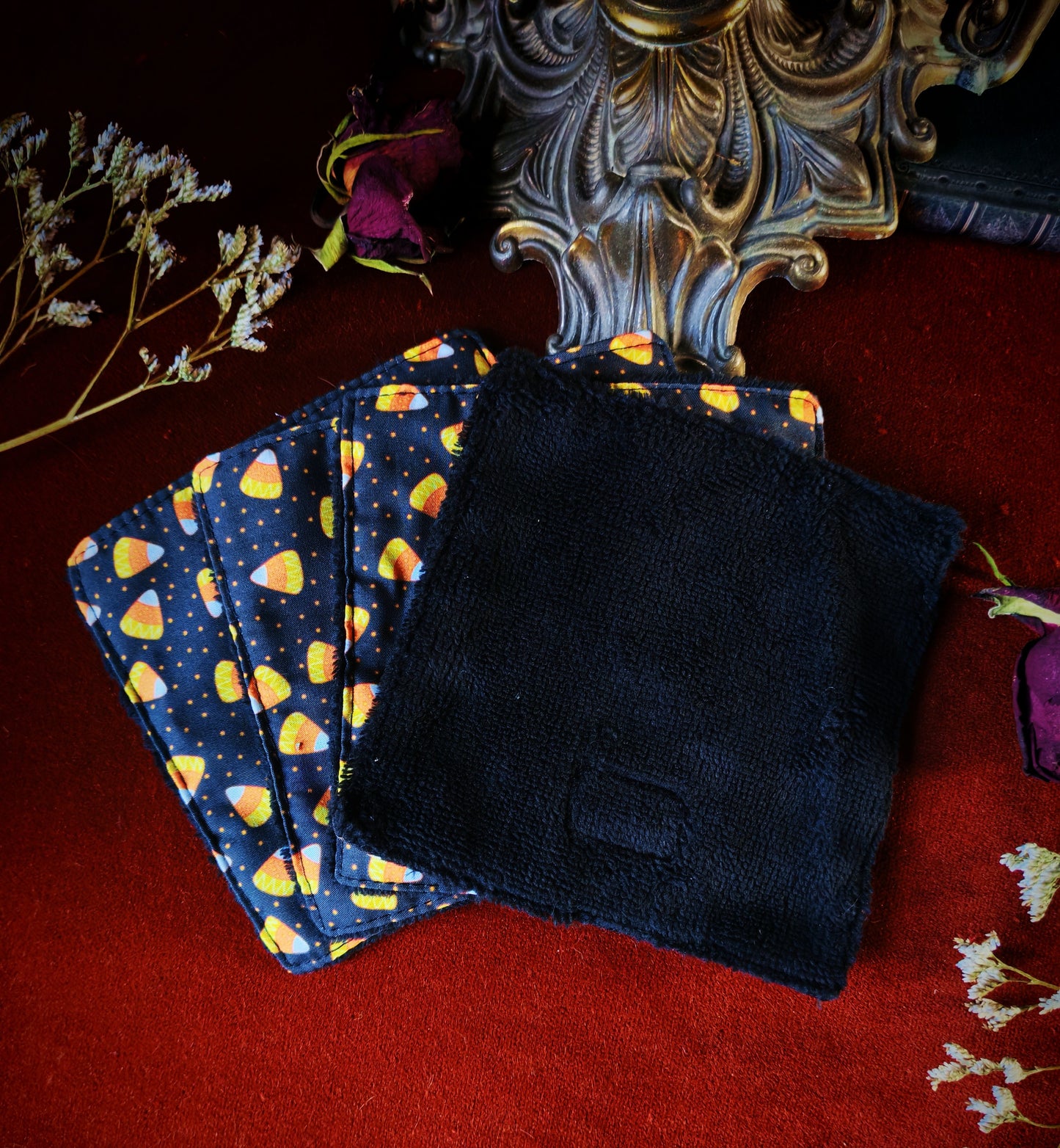 (4 pcs) Lingettes démaquillantes "Haunted Crypt"