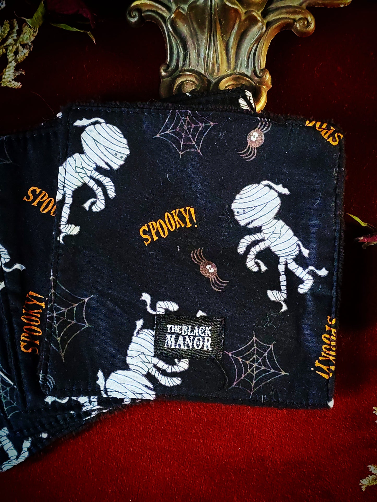 (4 pcs) Lingettes démaquillantes "Haunted Crypt"