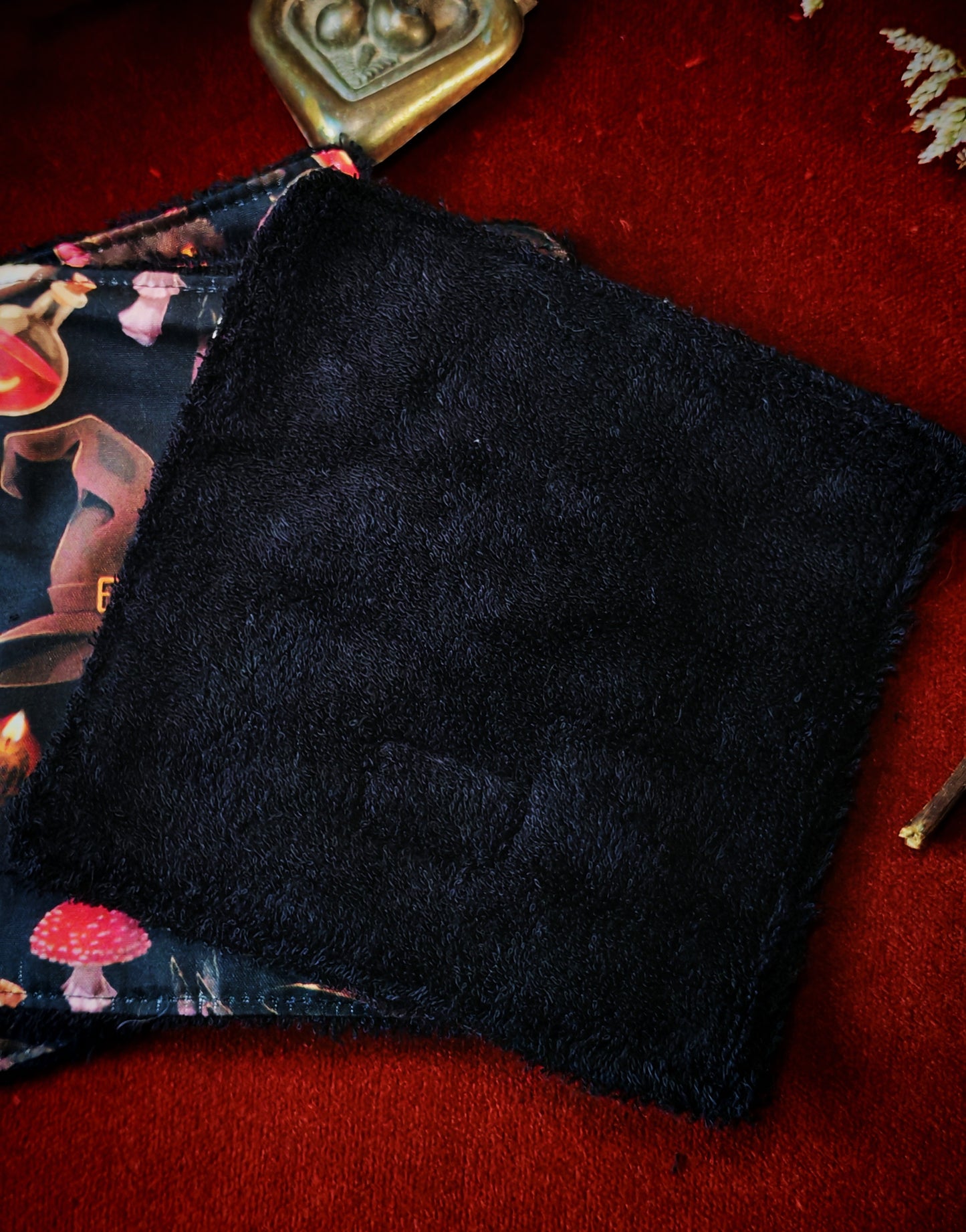 (4 pcs) Lingettes démaquillantes "Haunted Crypt"