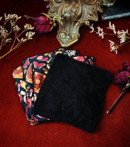 (4 pcs) Lingettes démaquillantes "Haunted Crypt"