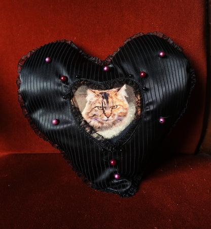 Coussin coeur (Lucifer) "Purr Amor"
