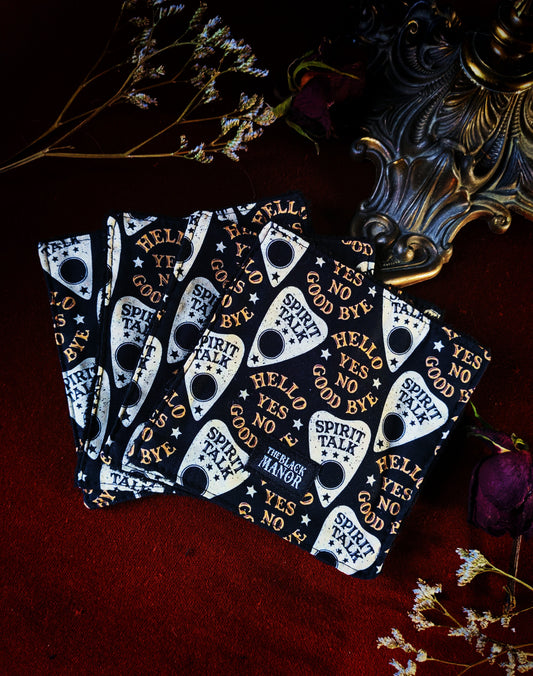 (4 pcs) Lingettes démaquillantes "Haunted Crypt"