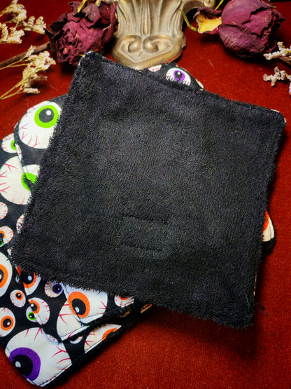 (4 pcs) Lingettes démaquillantes "Haunted Crypt"