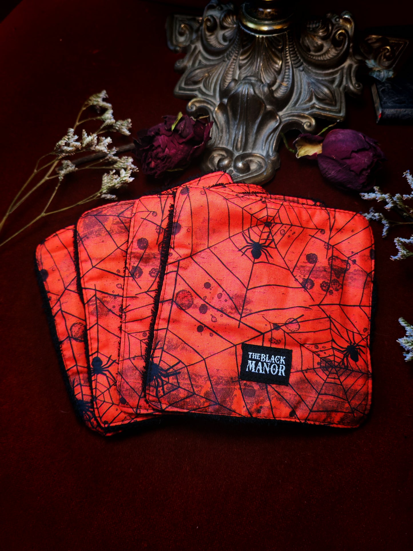 (4 pcs) Lingettes démaquillantes "Haunted Crypt"