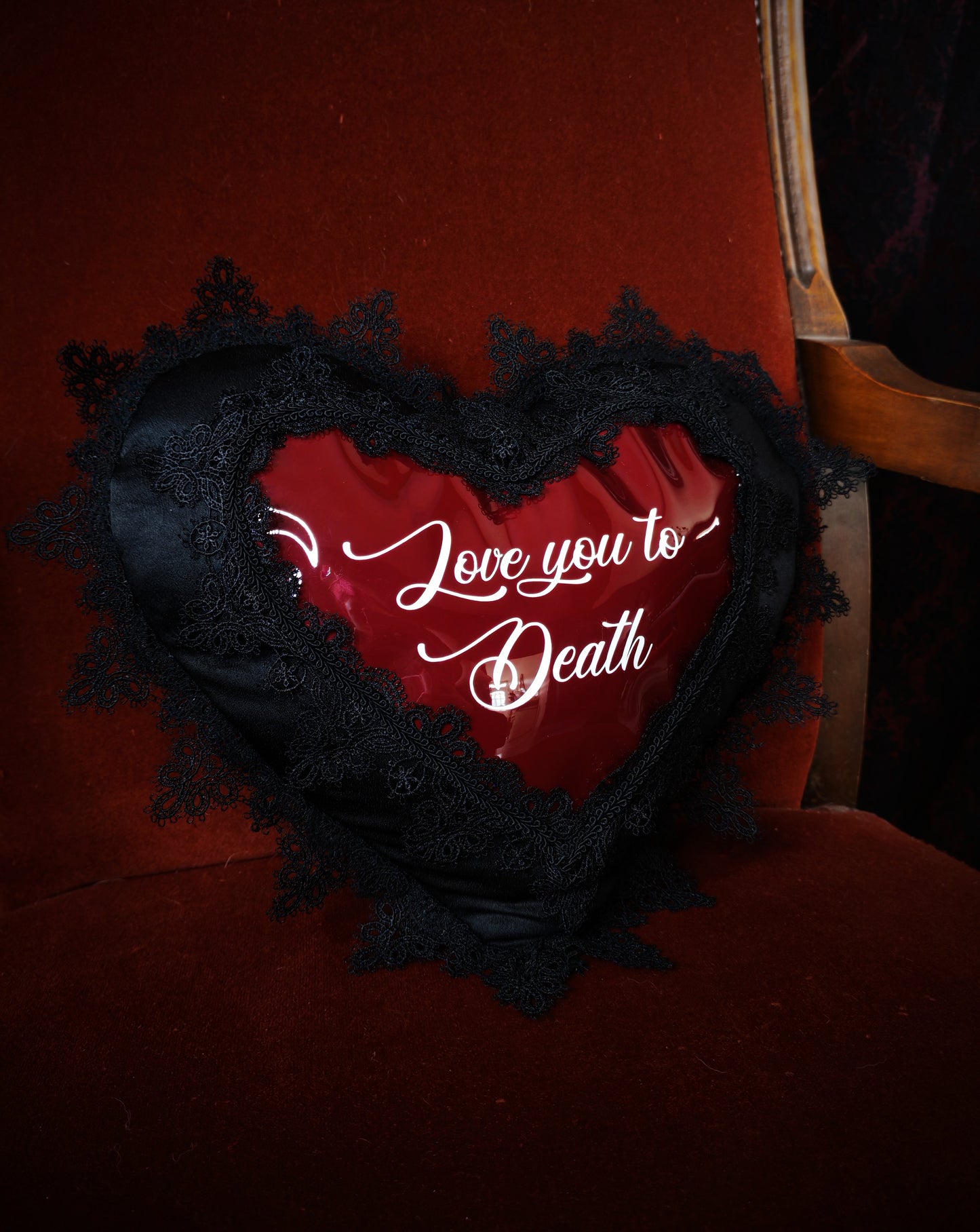 Coussin "Love you to death"