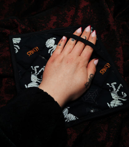 Manique de cuisine "Bat In The Kitchen"