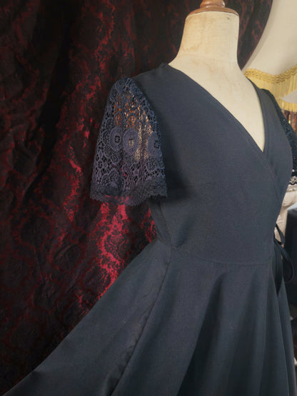 Robe "Eclosion noire" - Precommandes jusqu'au 21 juin
