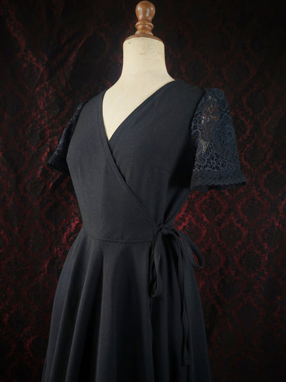 Robe "Eclosion noire" - Precommandes jusqu'au 21 juin