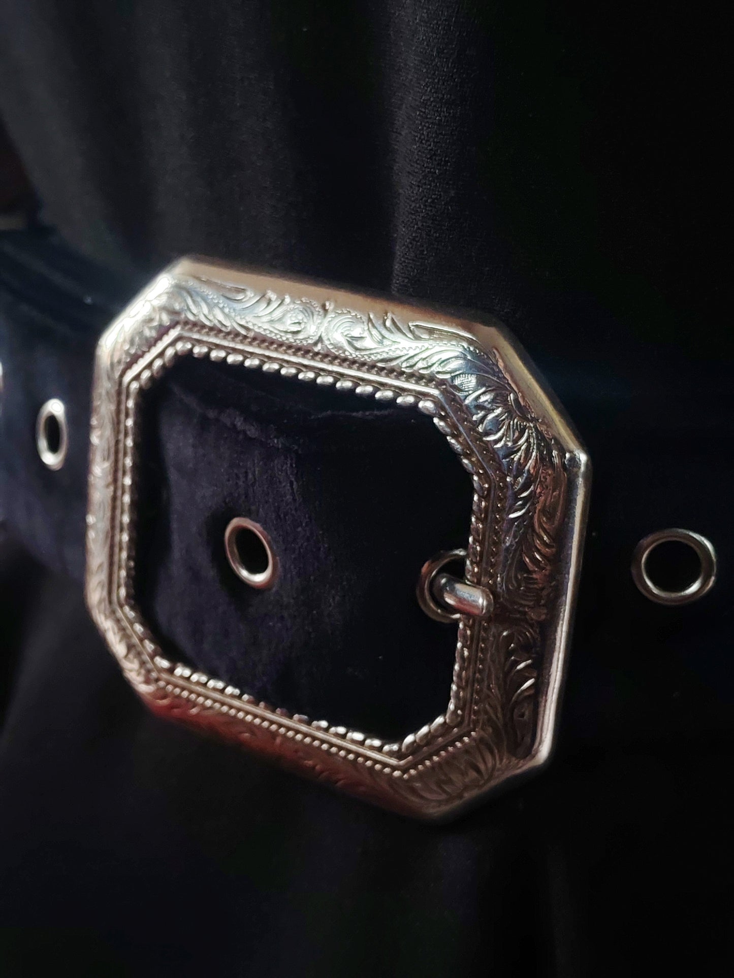 Ceinture "Ronces de minuit"