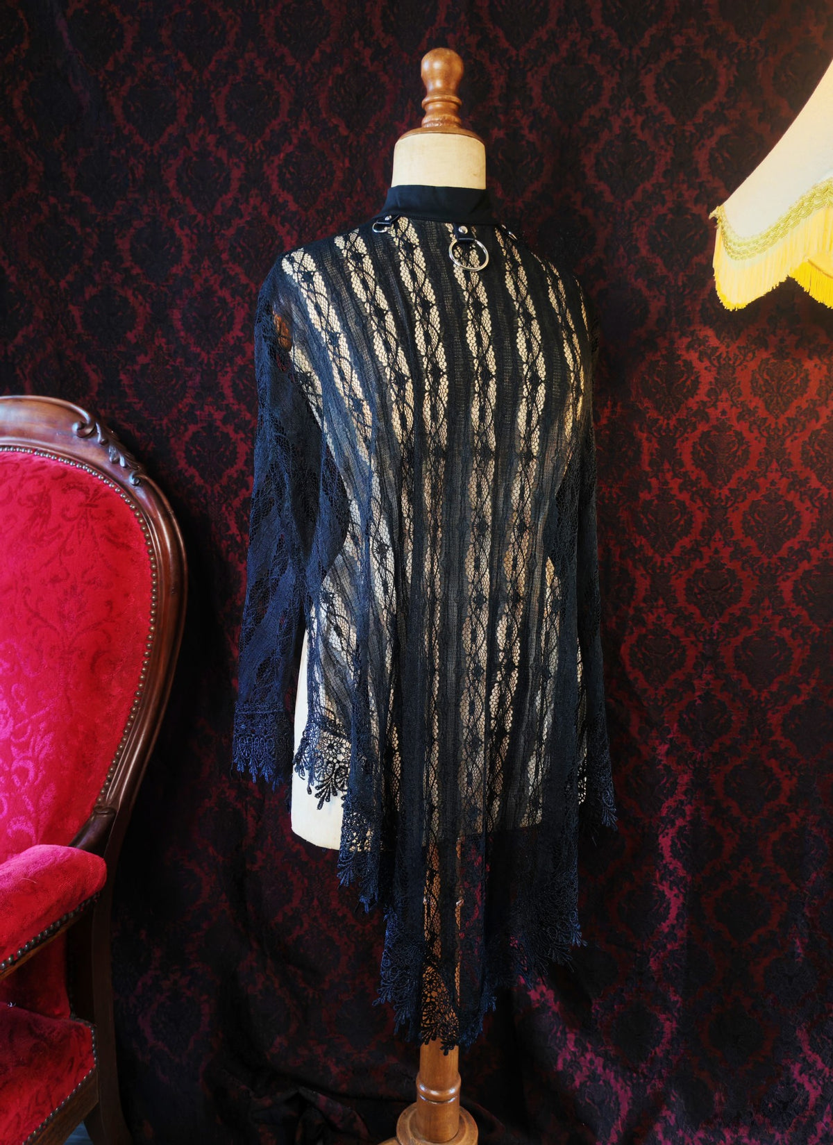 "Carmilla" lace poncho