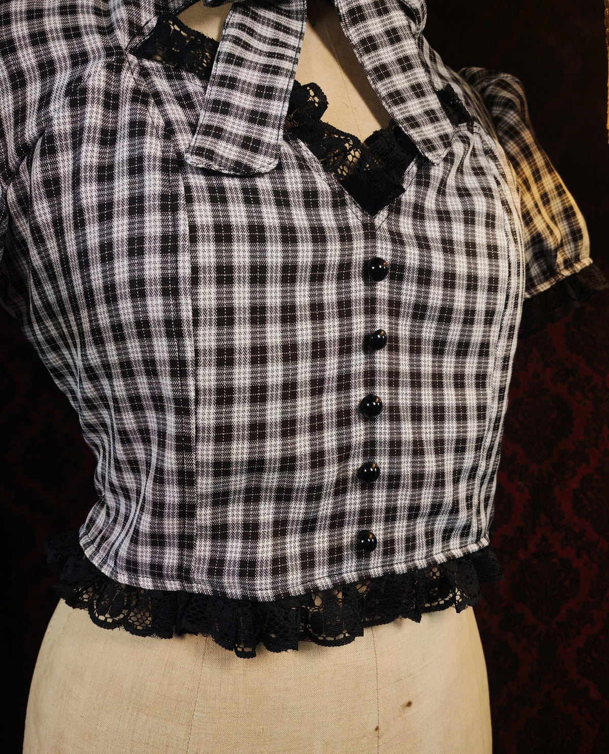 "Carmilla" mesh poncho