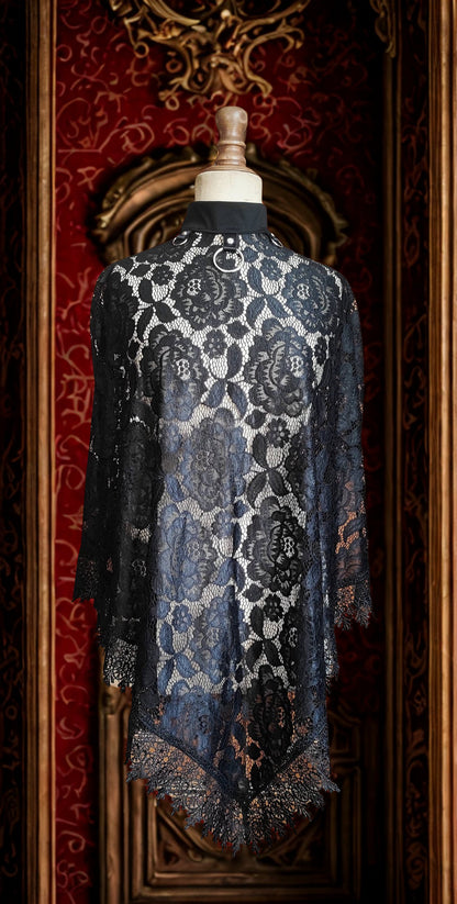 Poncho dentelle roses "Romantic Halo"
