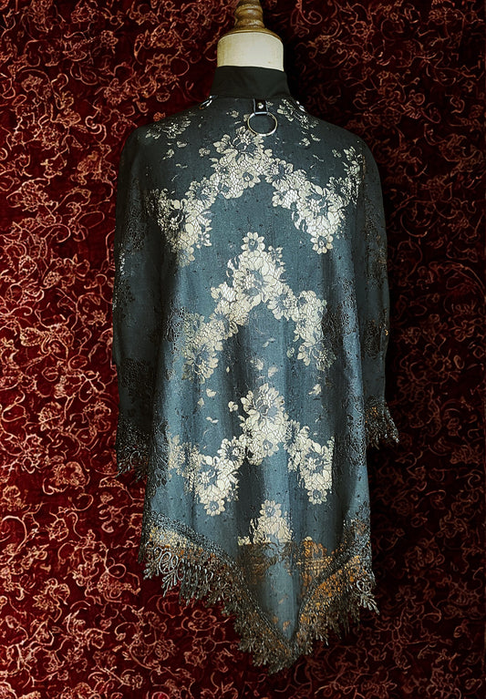 Poncho dentelle Peony "Romantic Halo"